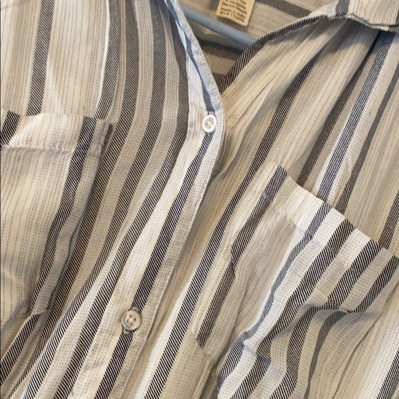 White and Gray Striped Button-Up Tie Dress - Picture 4 of 6